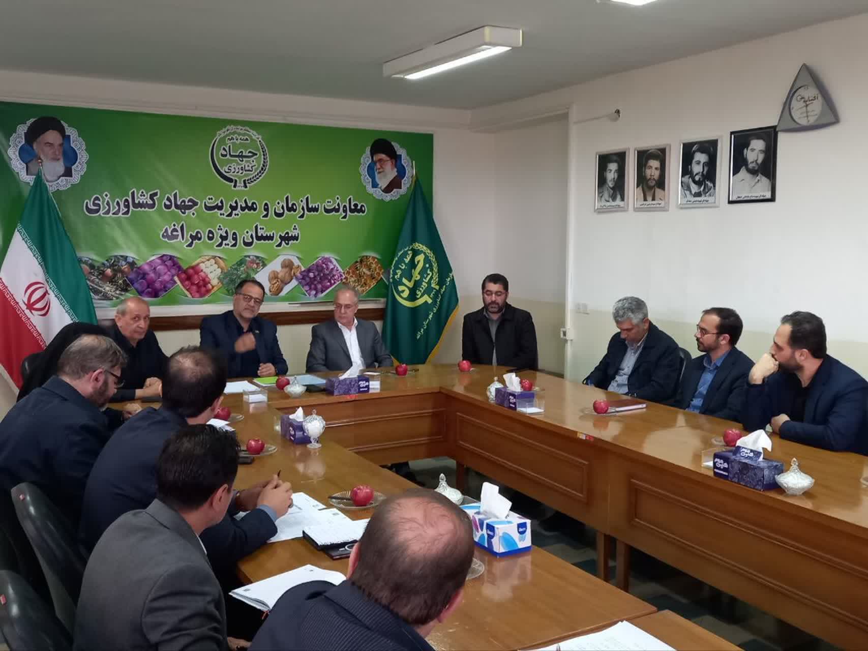 بررسی وضعیت بازار و تأمین کالاهای اساسی در نشست ستاد تنظیم بازار مراغه /تأکید بر بهبود تأمین کالاهای اساسی و حمایت از تولید مرغ در جلسه ستاد تنظیم بازار شهرستان مراغه
